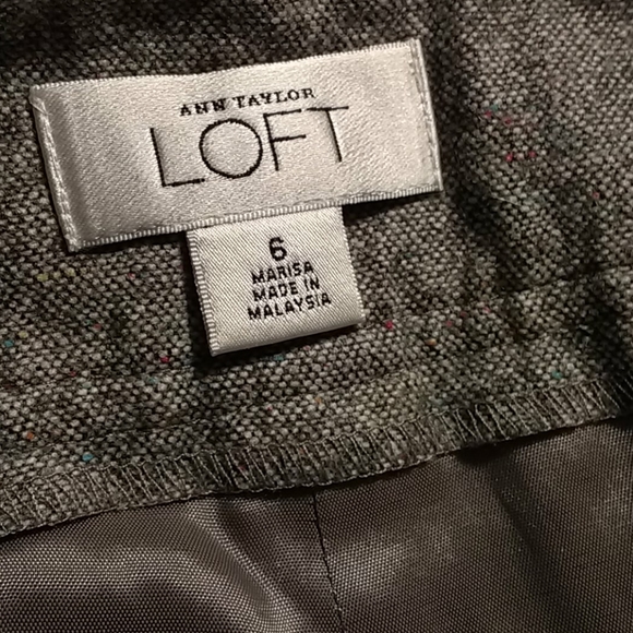 LOFT Wool-blend Button-Detail Straightleg Crops - Picture 4 of 4